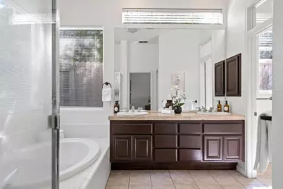 2945 Sierra Mills Lane, Sacramento, CA 95864 - Photo 18