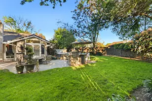 9362 Savin Pl, Elk Grove, CA 95624 - Photo 46