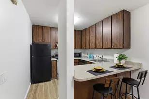 640 Woodside Sierra, Sacramento, CA 95825 - Photo 16