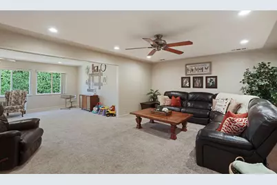 610 W Tokay Street, Lodi, CA 95240 - Photo 20