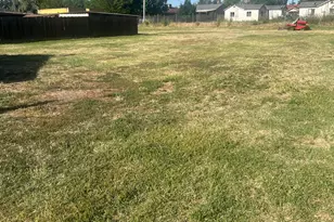 1718 Oliver St, Dos Palos, CA 93620 - Photo 4