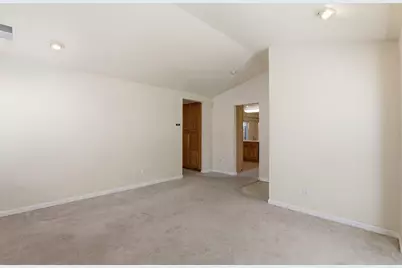 4319 Thunder Way, Sacramento, CA 95826 - Photo 14