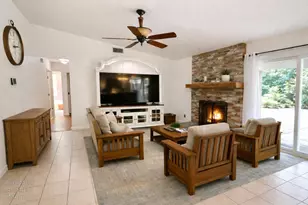 2377 Glacier Dr, Rocklin, CA 95677 - Photo 4