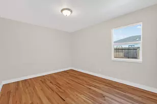 5250 Emerson Rd, Sacramento, CA 95820 - Photo 12