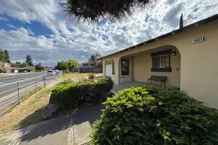 1461 E D St, Oakdale, CA 95361 - Photo 12