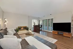 1954 D O Mills Ct, Gold River, CA 95670 - Photo 24