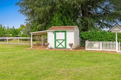 2400 Woodland Avenue, Modesto, CA 95358 - Photo 32