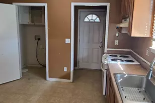 1865 E Acacia St, Stockton, CA 95205 - Photo 8