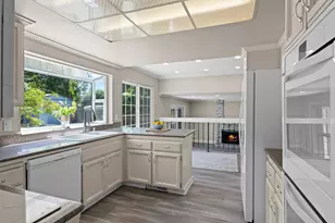 67 Rambleoak Cir, Sacramento, CA 95831 - Photo 14