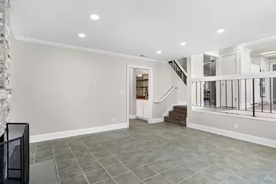 67 Rambleoak Circle, Sacramento, CA 95831 - Photo 18