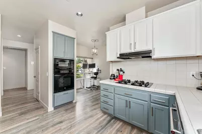 6426 Noble House Court, Elk Grove, CA 95758 - Photo 6