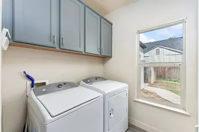 6426 Noble House Court, Elk Grove, CA 95758 - Photo 14