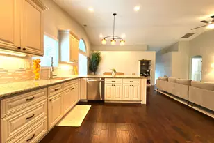 775 Oldenburg Way, Galt, CA 95632 - Photo 12