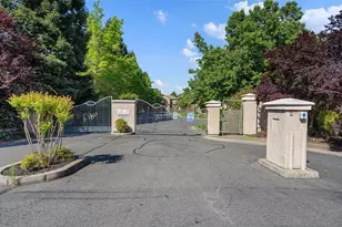 8204 Ashcrest Ln, Fair Oaks, CA 95628 - Photo 2