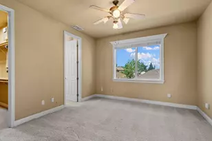 8204 Ashcrest Ln, Fair Oaks, CA 95628 - Photo 18