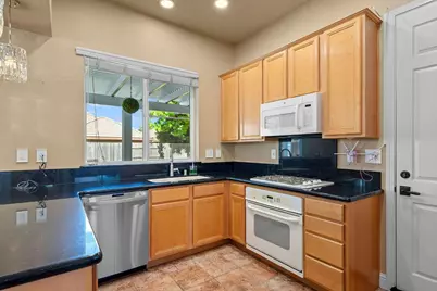 8204 Ashcrest Lane, Fair Oaks, CA 95628 - Photo 12