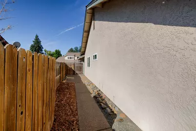 2270 Longview Drive, Roseville, CA 95747 - Photo 26