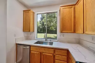 3013 Babson Dr, Elk Grove, CA 95758 - Photo 12