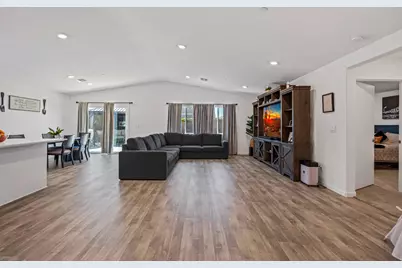 209 Dogwood Ranch Way, Patterson, CA 95363 - Photo 2