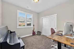 2040 Somers St, Roseville, CA 95747 - Photo 20