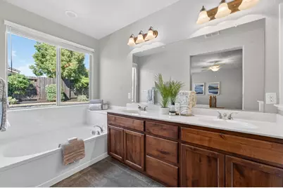 2040 Somers Street, Roseville, CA 95747 - Photo 16