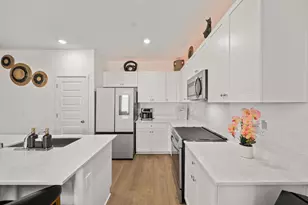 8488 Anker Wy, Elk Grove, CA 95757 - Photo 18