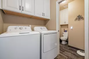 1084 Eastburg Ct, Ripon, CA 95366 - Photo 16