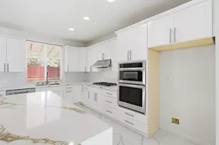 9487 Winding River Way, Elk Grove, CA 95624 - Photo 26