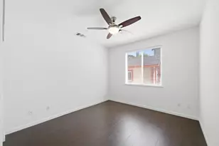 9487 Winding River Way, Elk Grove, CA 95624 - Photo 34