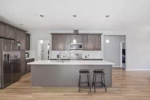 215 E Hawkeye Ave, Turlock, CA 95380 - Photo 4