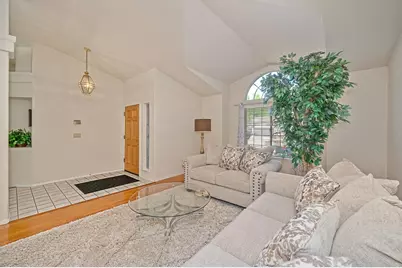 194 Briggs Ranch Drive, Folsom, CA 95630 - Photo 2