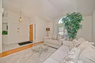 194 Briggs Ranch Dr, Folsom, CA 95630 - Photo 2