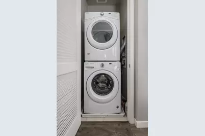 434 Crate Avenue, Sacramento, CA 95818 - Photo 20