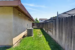 7494 Bruno Way, Sacramento, CA 95828 - Photo 32