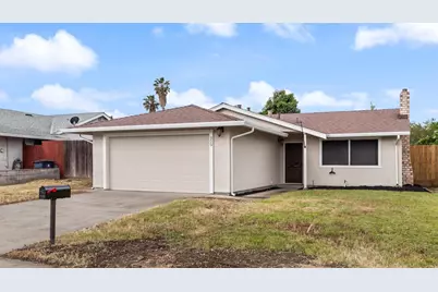 329 Redwood Avenue, Tracy, CA 95376 - Photo 1