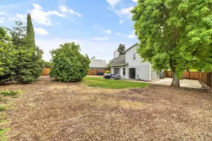 8153 La Almendra Way, Sacramento, CA 95823 - Photo 42