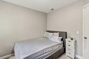 8153 La Almendra Way, Sacramento, CA 95823 - Photo 28