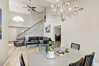 8153 La Almendra Way, Sacramento, CA 95823 - Photo 14