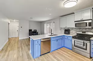 8153 La Almendra Way, Sacramento, CA 95823 - Photo 20