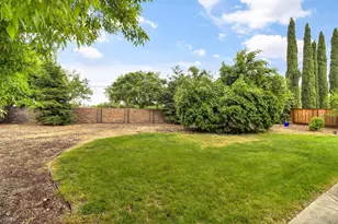 8153 La Almendra Way, Sacramento, CA 95823 - Photo 36