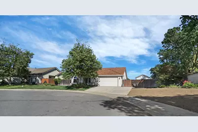 109 Silver Spruce Court, Galt, CA 95632 - Photo 4