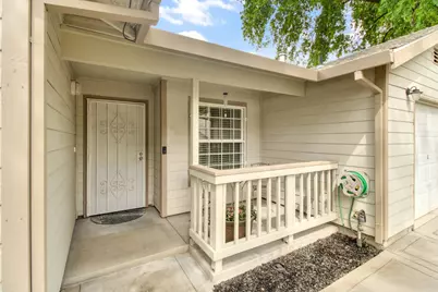 3851 8th Avenue, Sacramento, CA 95817 - Photo 2