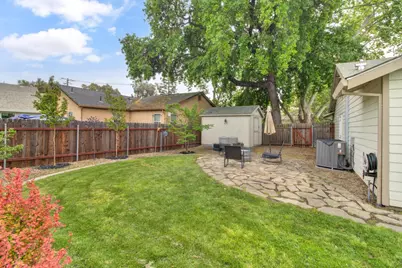 3851 8th Avenue, Sacramento, CA 95817 - Photo 42