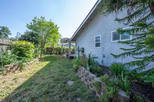 8445 Juglans Dr, Orangevale, CA 95662 - Photo 40