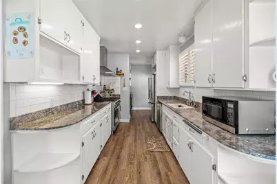 2616 Land Park Drive, Sacramento, CA 95818 - Photo 6