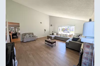 8063 Oak Meadow Court, Citrus Heights, CA 95610 - Photo 4