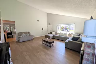 8063 Oak Meadow Ct, Citrus Heights, CA 95610 - Photo 4