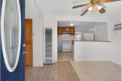 2611 W Acacia Street, Stockton, CA 95203 - Photo 6