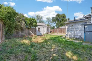 2611 W Acacia St, Stockton, CA 95203 - Photo 24