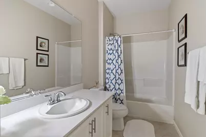 9848 Porto Bay Drive, Elk Grove, CA 95757 - Photo 10